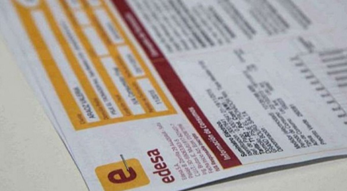 Anuncian subsidios para aliviar las boletas de luz de familias y jubilados