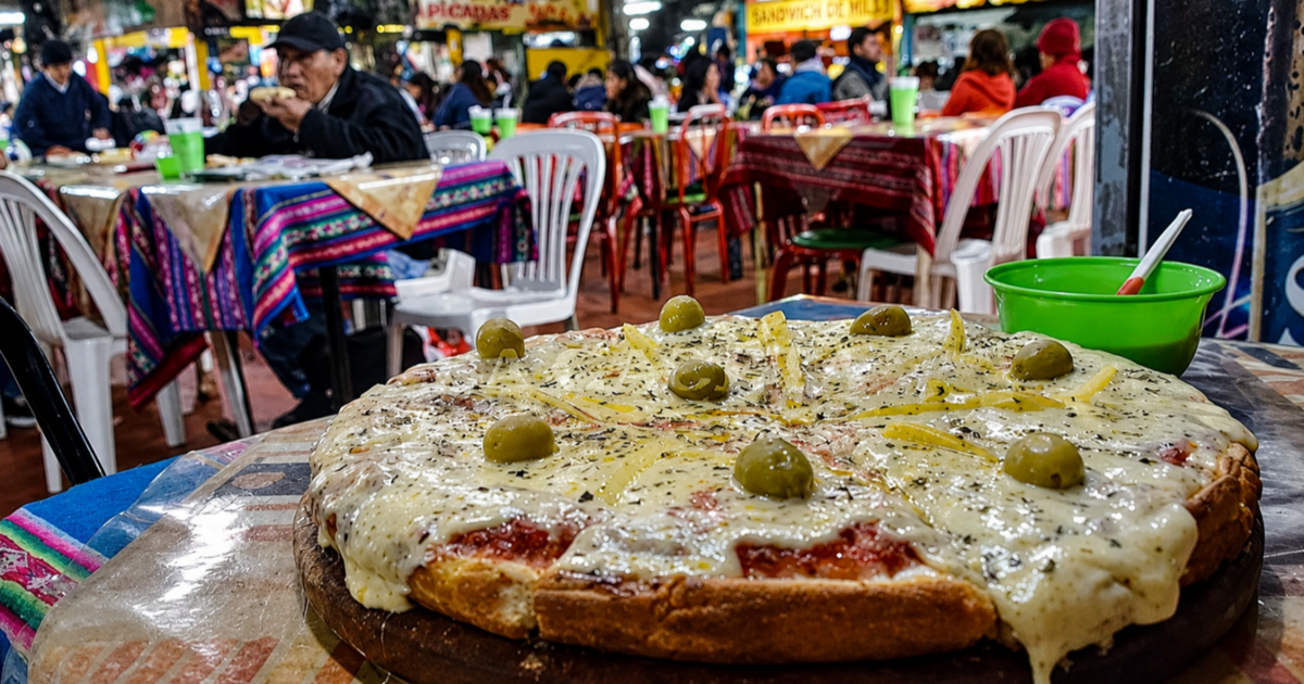 Alentá a la Selección en el Patio de la Empanada y el Mercadito Evita
