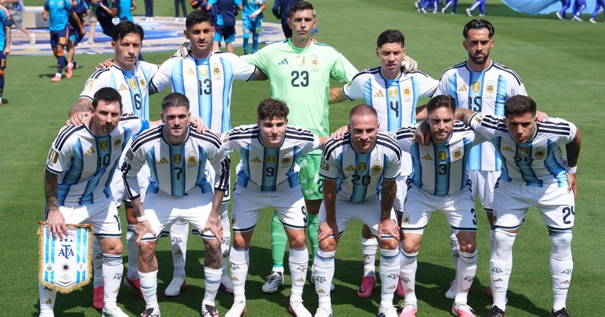 La Selección vuelve al país con la frente en alto: los detalles de un regreso lleno de orgullo