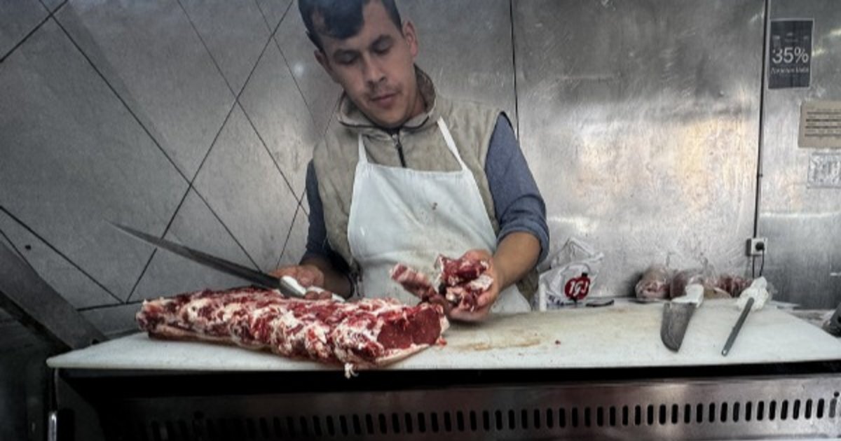 El consumo interno de carne vacuna cayó 11%