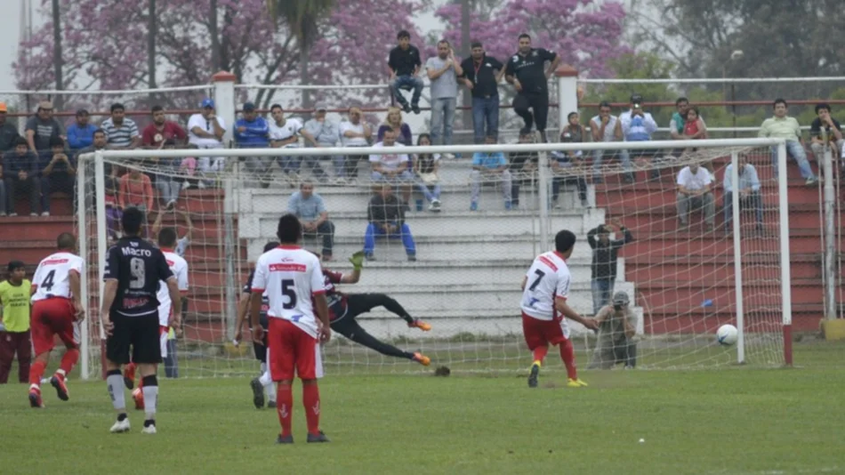 Camioneros-Tabacal, lo mejor de una fecha bastante picante