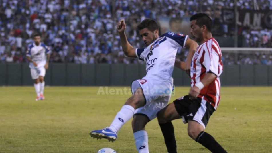 Navarro: Hay que presionar de entrada y salir a ganar | ENTREVISTA