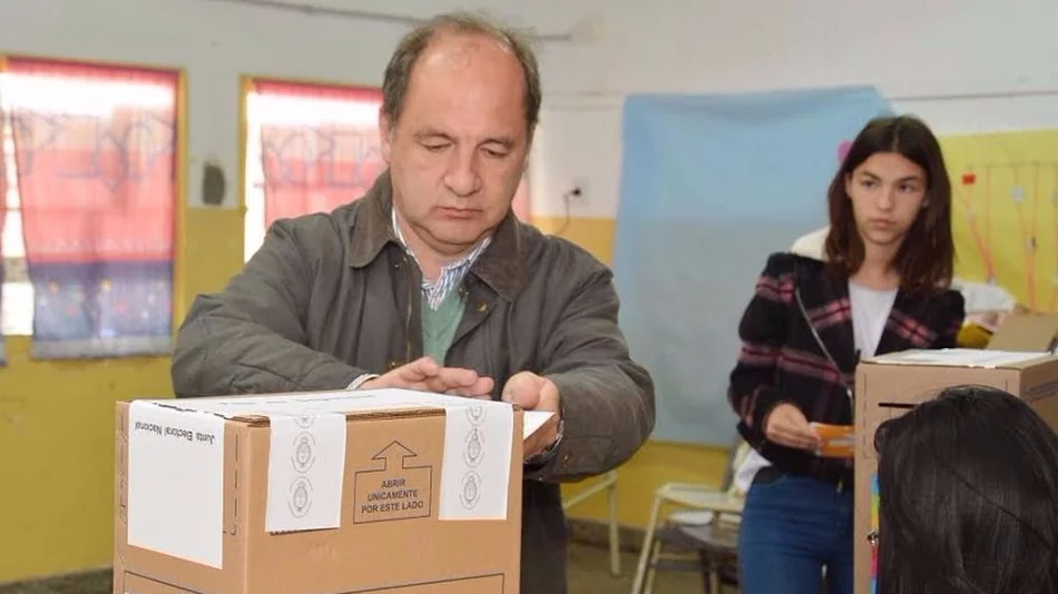 “Espero que le decisión que tome la gente en las urnas sirva para que todos estemos mejor”, dijo Villada