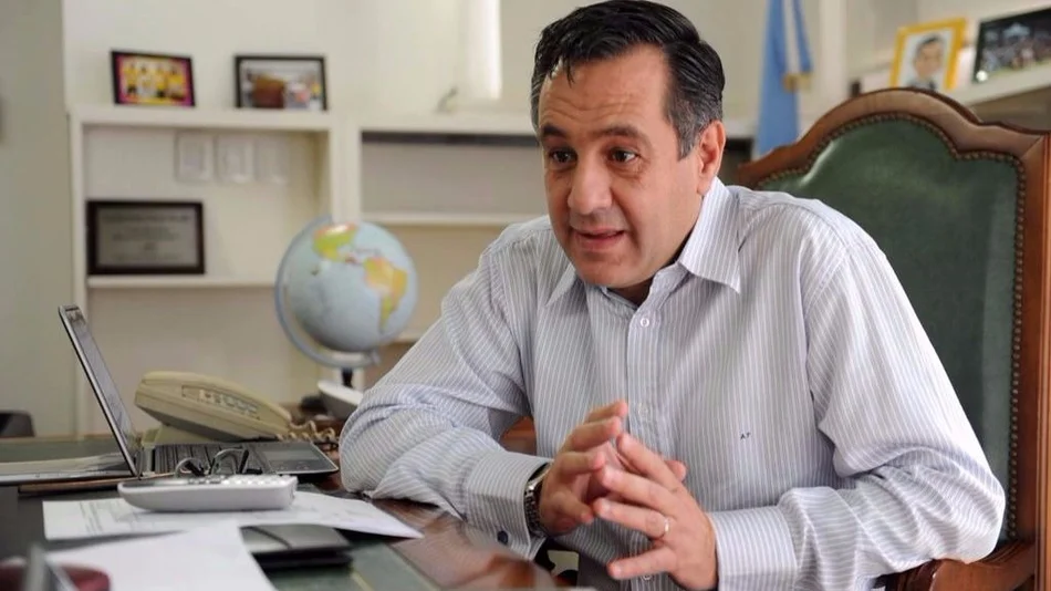 "Salta debe compatibilizar su Constitución con el respeto a la pluralidad", dijo Finocchiaro