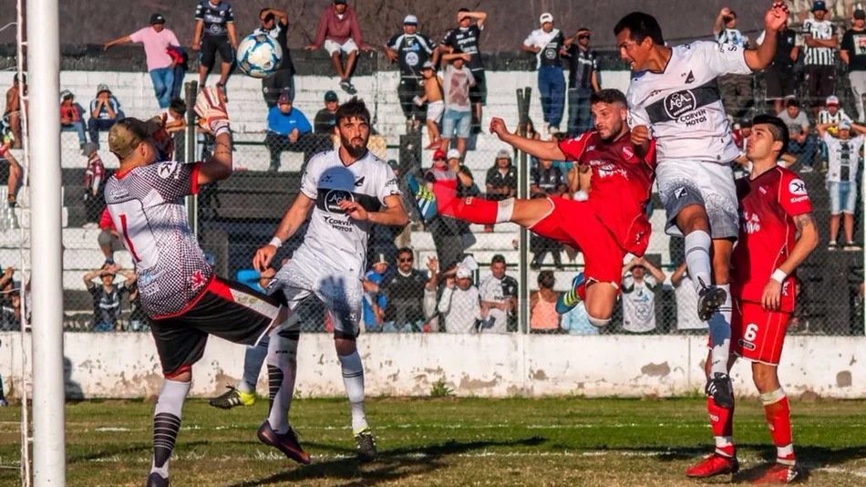 Central Norte mira a todos desde lo más alto