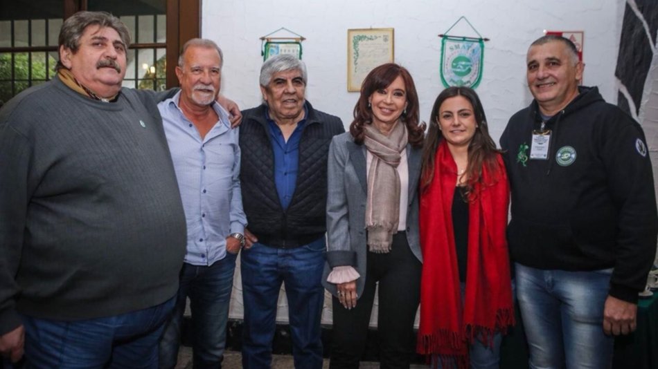 Cristina Kirchner se sube al “tren fantasma” del moyanismo