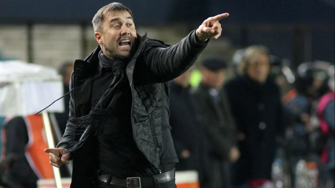 Coudet: "Con un gol de visitante podemos complicar a River"
