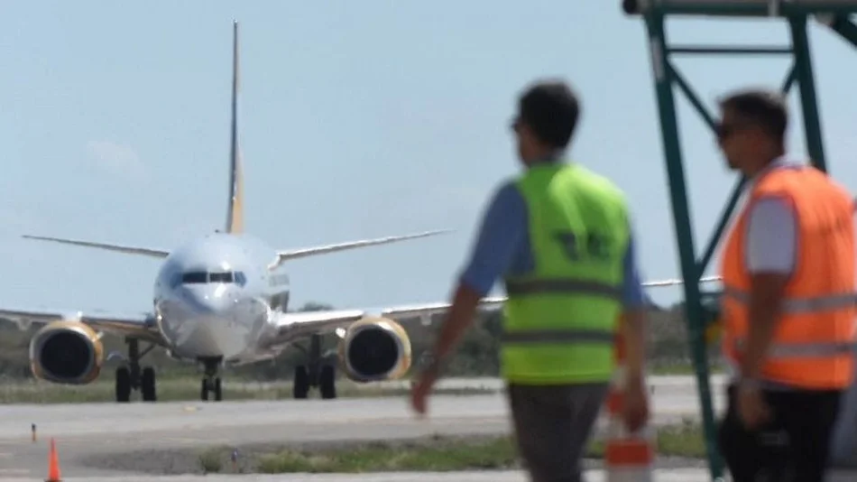 Cerraron el aeropuerto mendocino de El Plumerillo porque un avión aterrizó con una amenaza de bomba