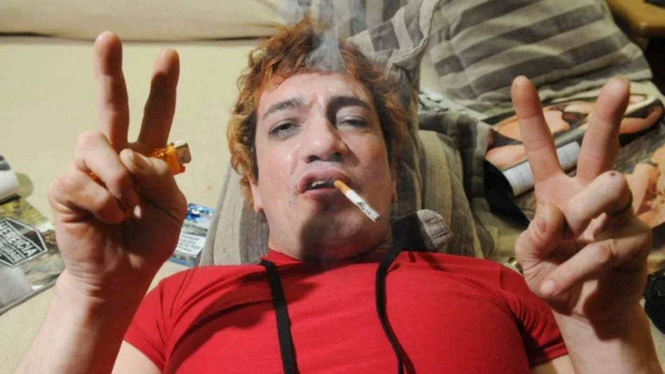 Pity Álvarez tenía una cucaracha  en el oído	