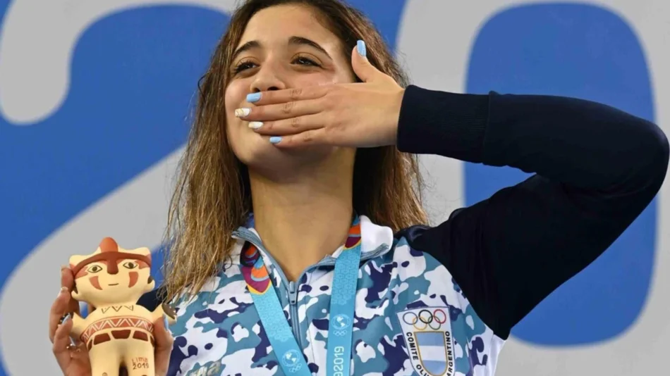 Delfina Pignatiello, la bandera argentina en la despedida 