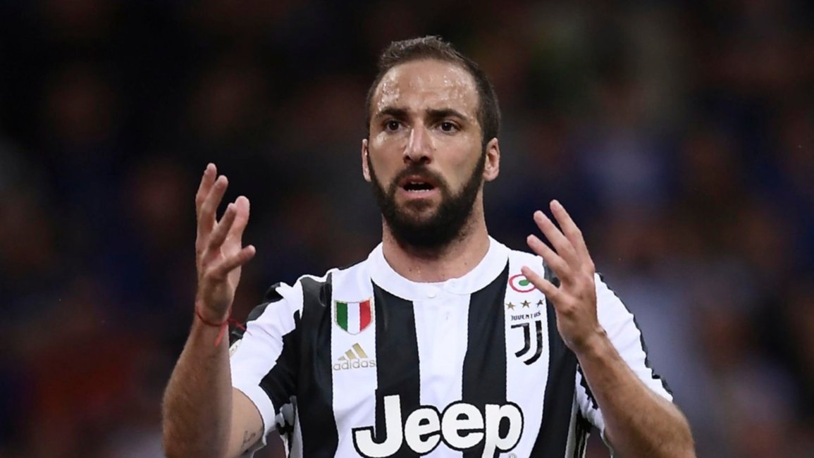 El campeón Juventus debutó con un triunfo e Higuaín de titular