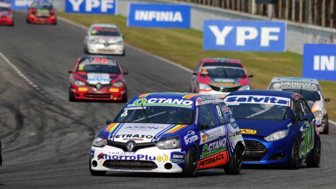 Petracchini y Vuyovich,  en el top ten del Turismo Pista