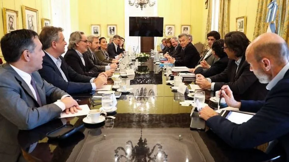 Macri y sus ministros también cobrarán el bono de 5 mil pesos