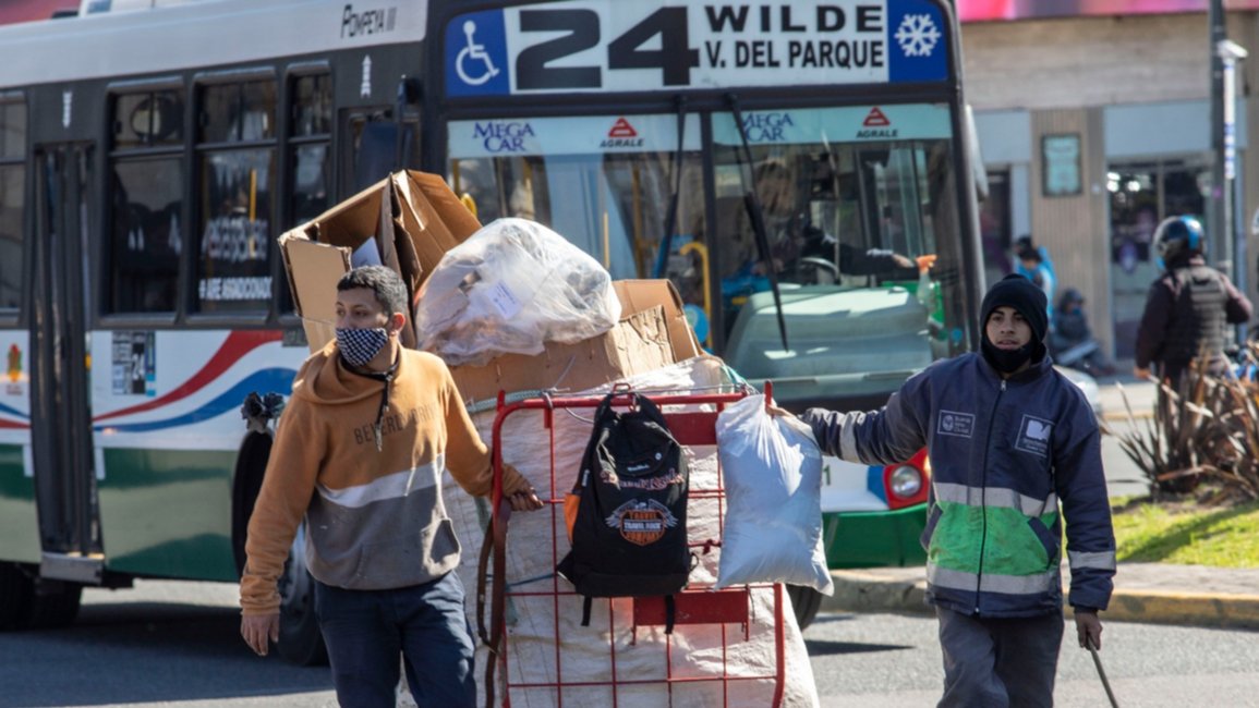 Un nuevo y triste récord: 241 muertes por coronavirus en el país en la última jornada