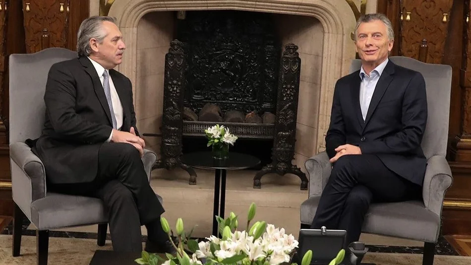 Fernández acusó a Macri de recomendarle no hacer cuarentena y “que se mueran los que tengan que morirse”