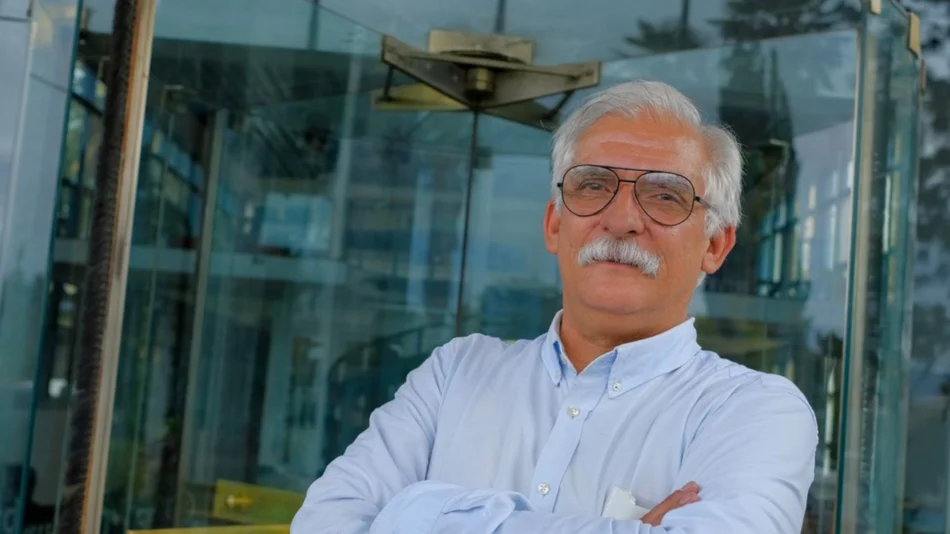 Carlos Zapata: "No creo que las fuerzas armadas se dejen seducir por parte del poder político para avanzar en la toma del poder"