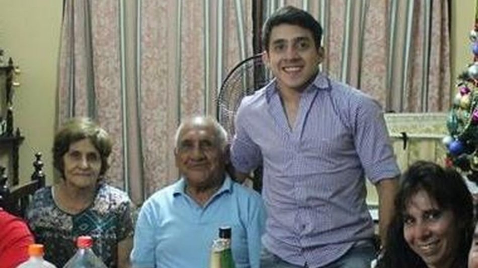 “Sos el gol de mi vida”, emotivo zoom de un abuelo al enterarse de que su nieto se recibió