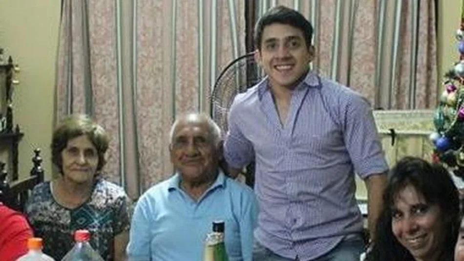 “Sos el gol de mi vida”, emotivo zoom de un abuelo al enterarse de que su nieto se recibió