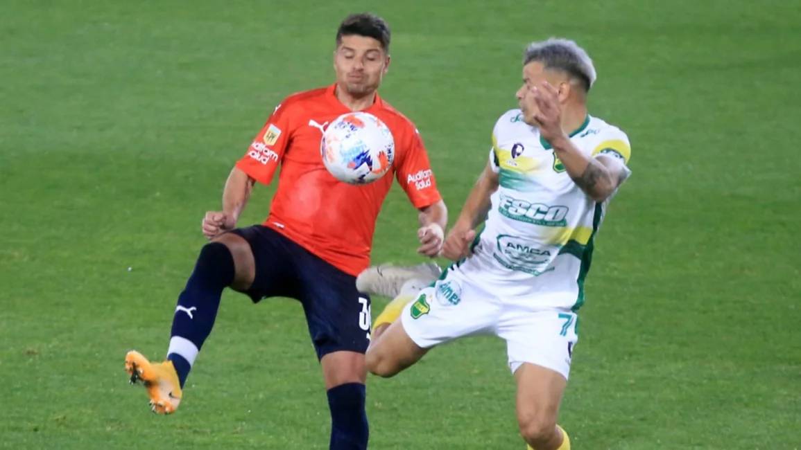 Independiente empató con Defensa y deja la punta en suspenso