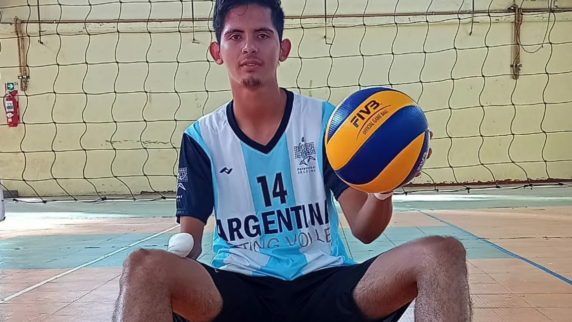 Alejandro Díaz se consolida en la Selección de vóley sentado