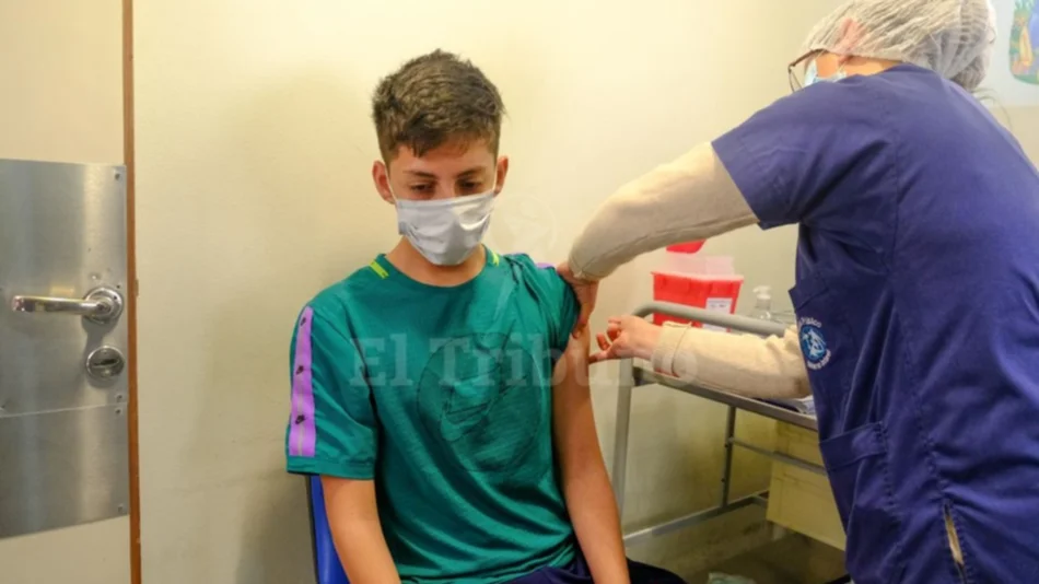 Adolescentes con factores de riesgo reciben segundas dosis