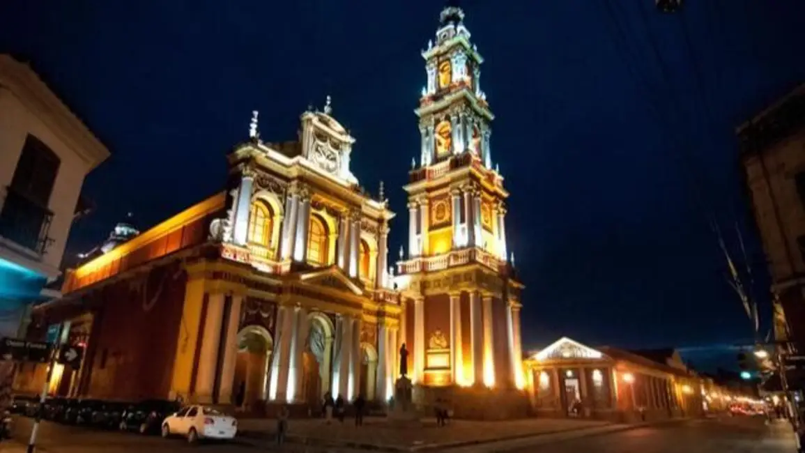 Robaron una de las placas más antiguas de la iglesia San Francisco