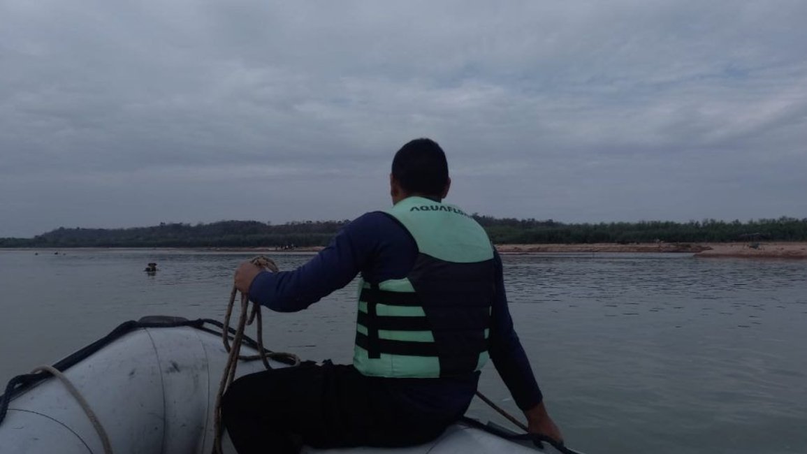 Un hombre se metió en el río Bermejo y no logró a salir: se desplegó una intensa búsqueda