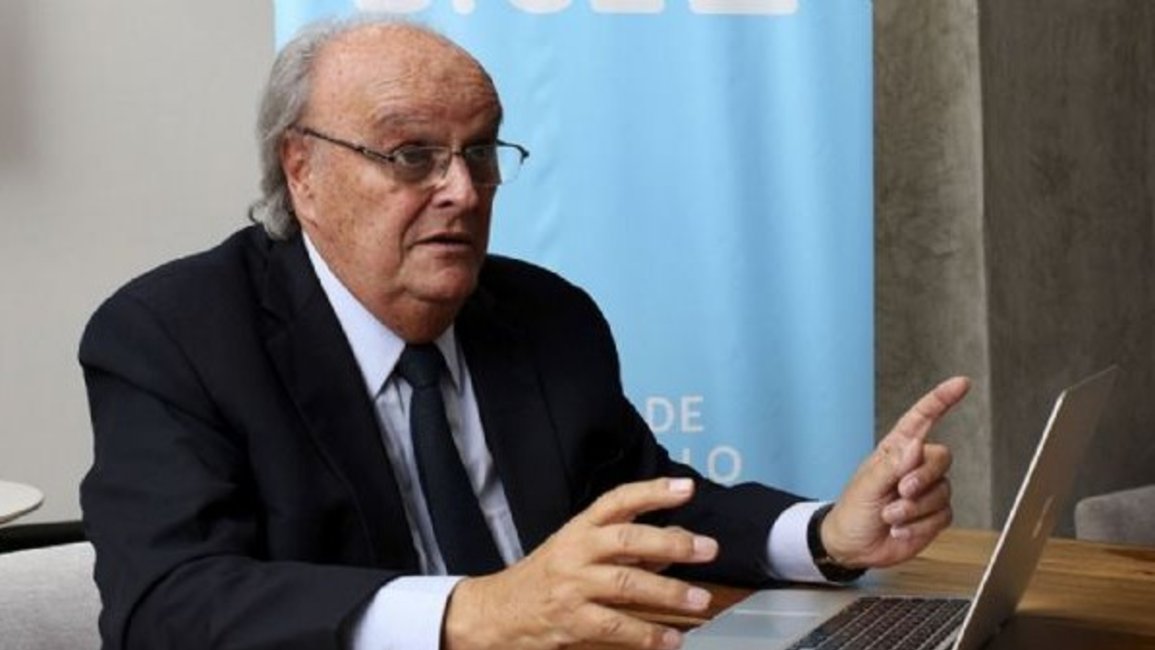 De Mendiguren cuestionó la “especulación financiera” 