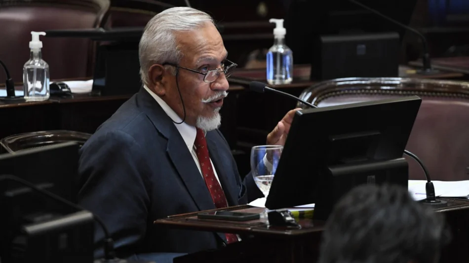 Romero: “Hay que terminar con los permisos para gastar y endeudarse”