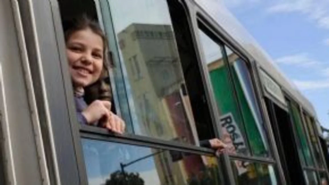 En su Día, los chicos viajarán gratis en los ómnibus de SAETA