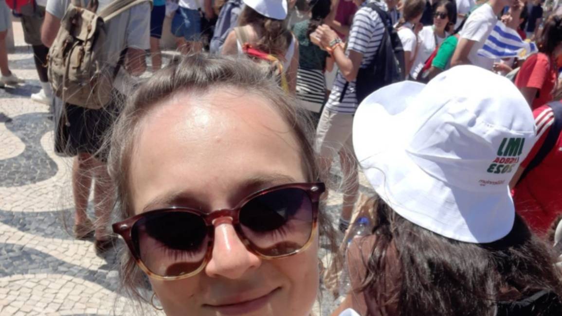 Una salteña en la Jornada Mundial de la Juventud: "Tuve la gracia de saludar al Papa y le mostré la bandera argentina"