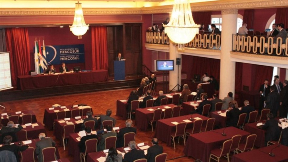 Hay 15 precandidatos a parlamentario del Mercosur por Salta