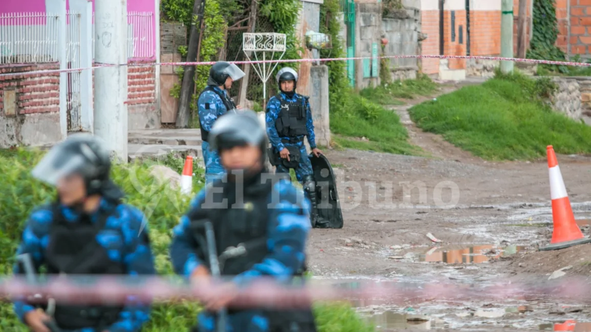 Un hombre fue asesinado de un machetazo en barrio 20 de Junio