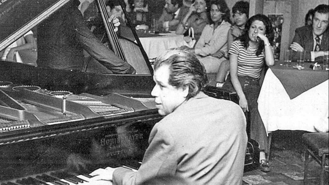 Reeditan disco del Mono Villegas junto a músicos de Ellington