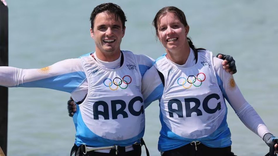 ¡Medalla para Argentina! Mateo Majdalani y Eugenia Bosco ganaron la plata en el Nacra 17 de yachting