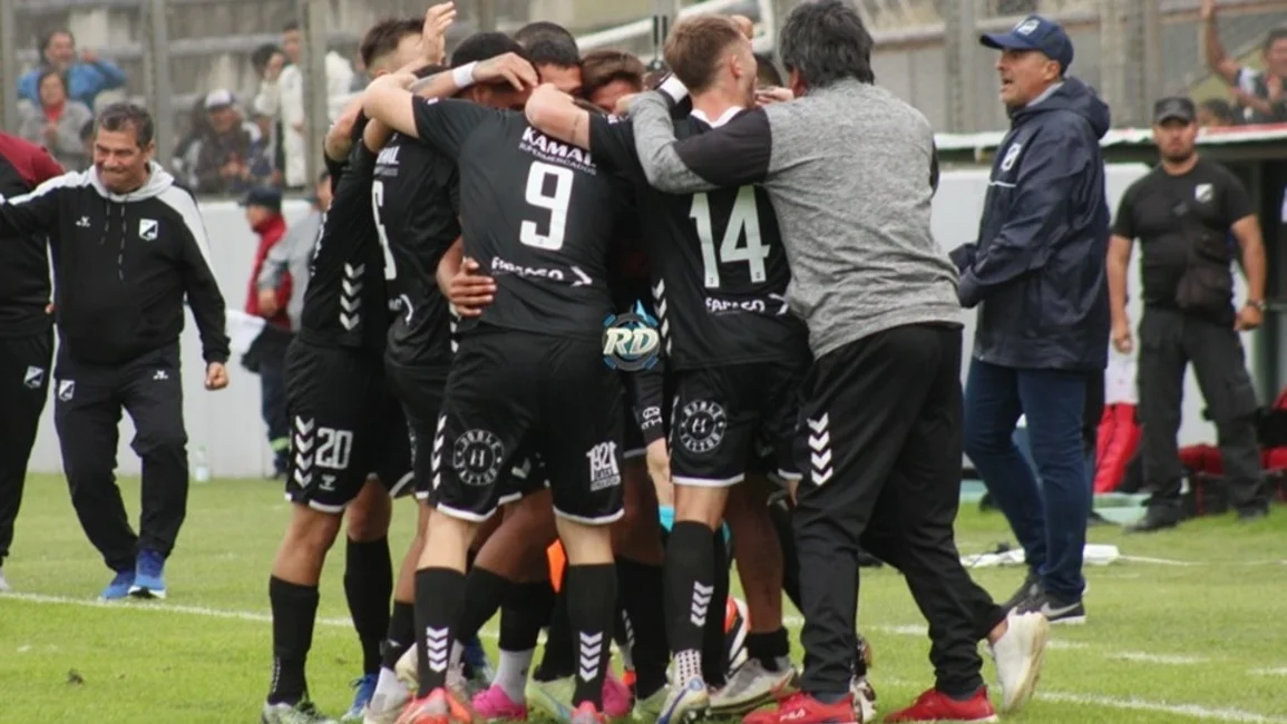 Los gladiadores del “Tano” Riggio quieren hoy conquistar Atenas