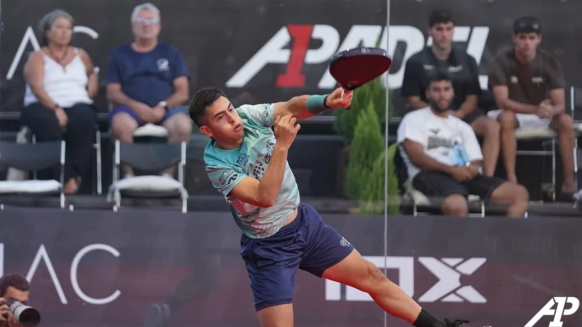 Maxi Arce cosechó una nueva victoria en el Padel internacional