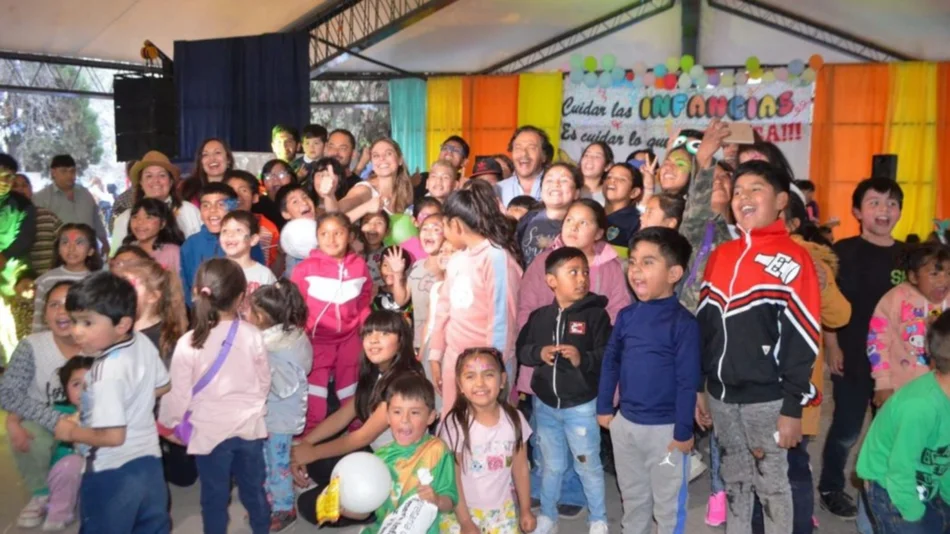Día del Niño: el Gobernador compartió con más de 400 niños el festival “El escenario es nuestro”