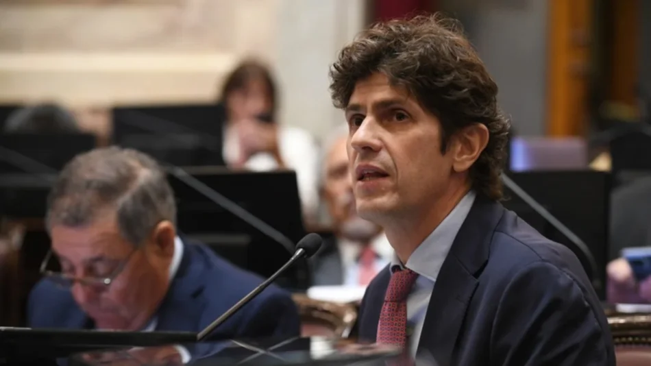 En un acuerdo con el kirchnerismo, Lousteau se quedó con la presidencia de la bicameral de Inteligencia