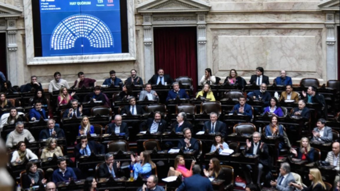 Semana negra para el oficialismo en el Congreso: ahora la oposición rechazó el DNU sobre la SIDE