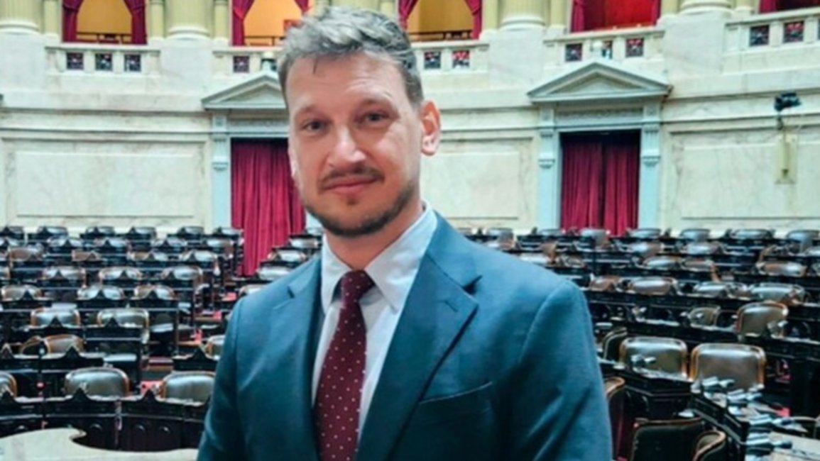 Pedofilia: Pedido de captura internacional para un exdiputado