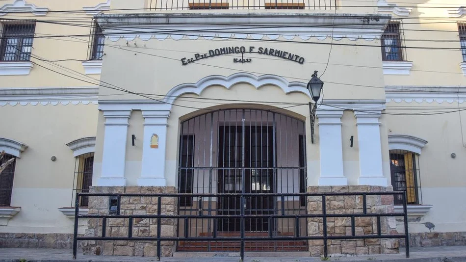 La escuela Sarmiento se convirtió en una escuela fantasma