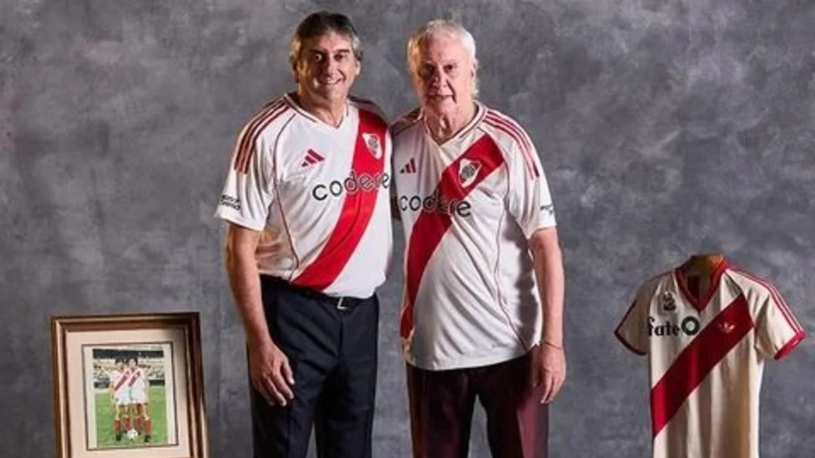 River presentó su nueva camiseta titular en homenaje a la temporada de 1986