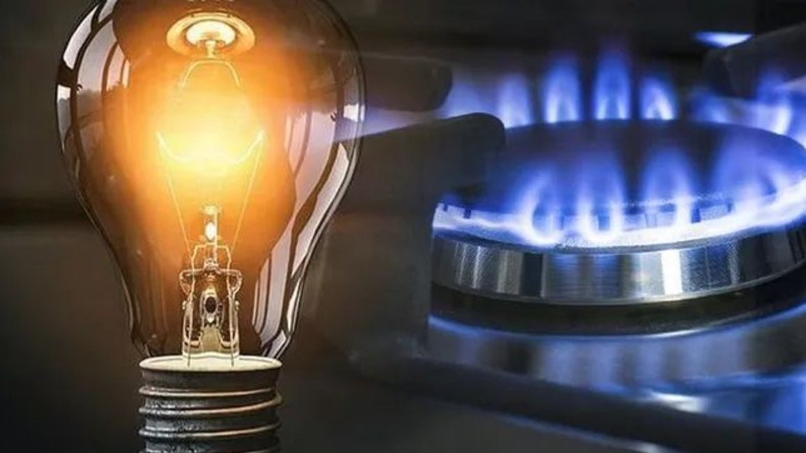 Analizan volver a subir la luz y el gas hasta un 4%