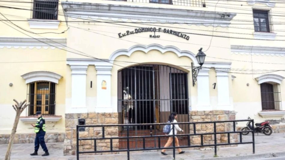 La Justicia ordenó abrir la Escuela Sarmiento