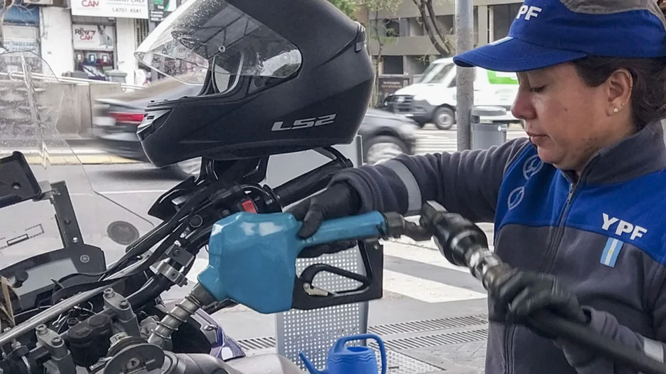 Mañana subirá el precio de la nafta y el litro en Salta costará más de $1.108