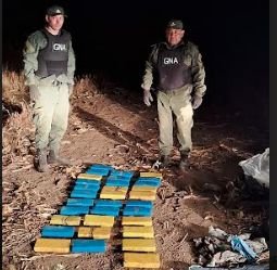 Detuvieron a 11 mochileros en Salta: llevaban 202 kilos de cocaína