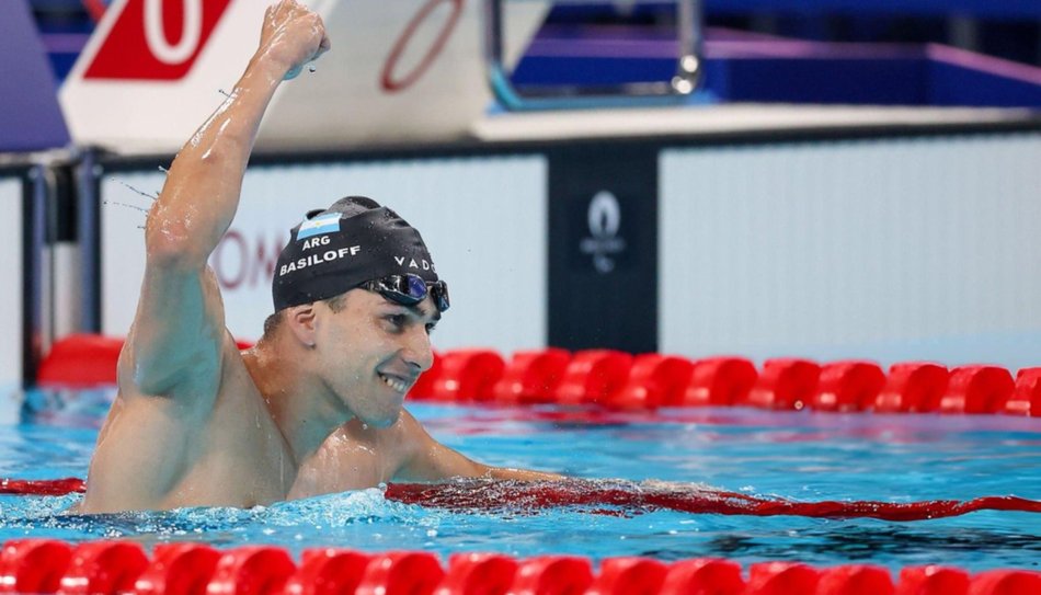 El nadador Basiloff consiguió la primera medalla de oro para Argentina en los Juegos Paraolímpicos de París 2024