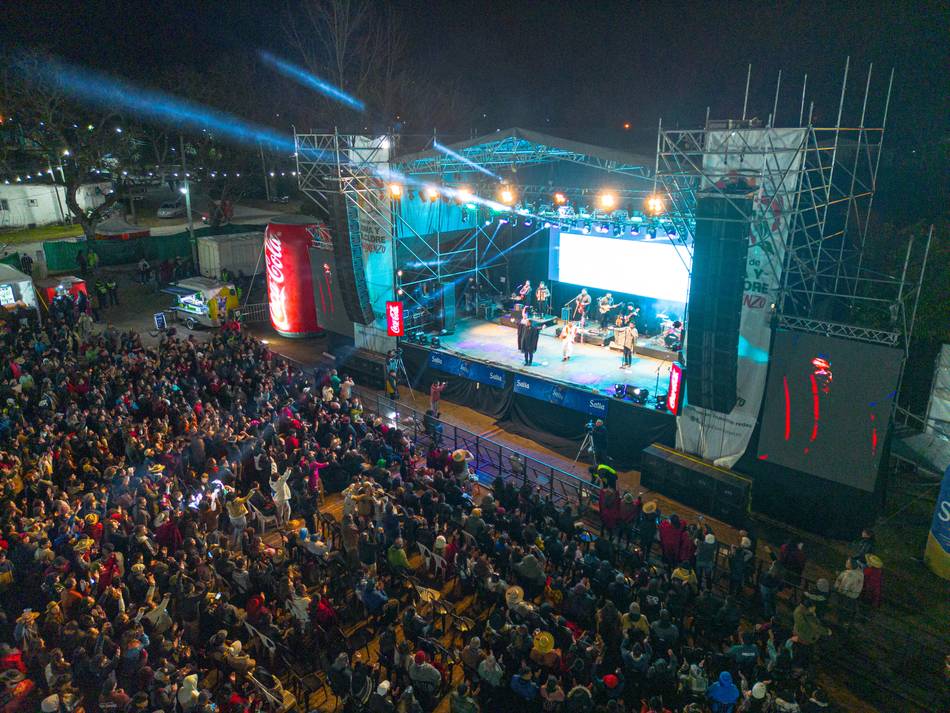 VIDEO. Una luna llena de música y tradición: San Lorenzo vibró con el Festival de la Doma y el Folklore- VIDEO. Una luna llena de música y tradición: San Lorenzo vibró con el Festival de la Doma y el Folklore