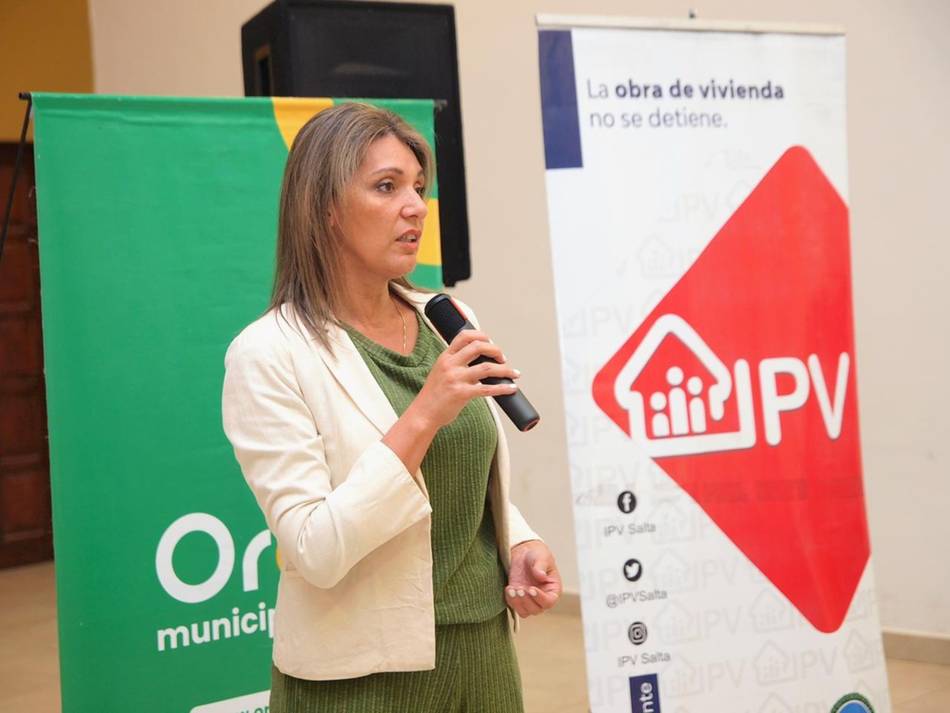“Tenemos un 30% de morosidad y más de 15 mil familias inscriptas en el IPV”- “Tenemos un 30% de morosidad y más de 15 mil familias inscriptas en el IPV”